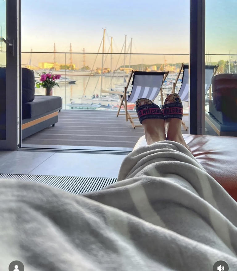 35 Industrial Decor Ideas That Add Character to Any Space - Unique Industrial Apartment Getaway Ideas