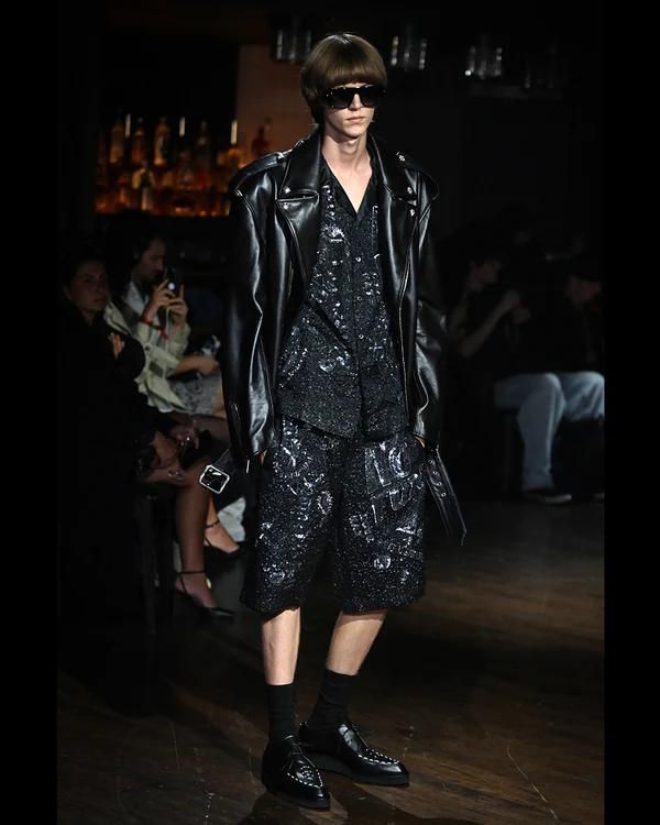 10 Koleksi John Richmond SS26 di London Fashion Week, Nuansa Club-Punk! - Info Malang Raya AA1PetNn - Info Malang Raya