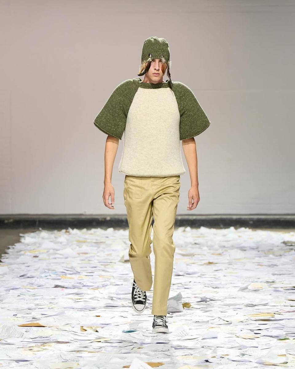 12 Koleksi Oscar Ouyang SS26 di London Fashion Week, Penuh Imajinasi! - Info Malang Raya - Info Malang Raya