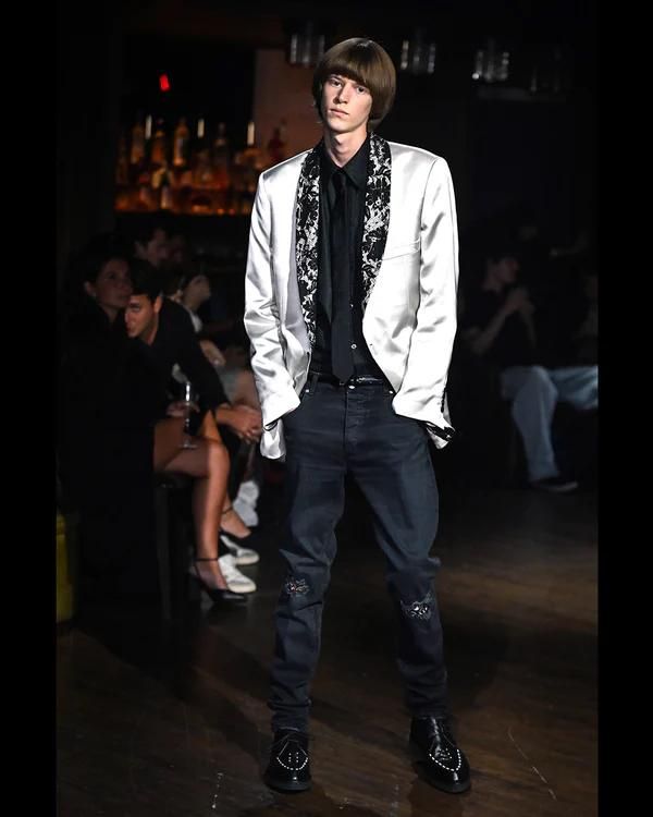 10 Koleksi John Richmond SS26 di London Fashion Week, Nuansa Club-Punk! - Info Malang Raya - Info Malang Raya
