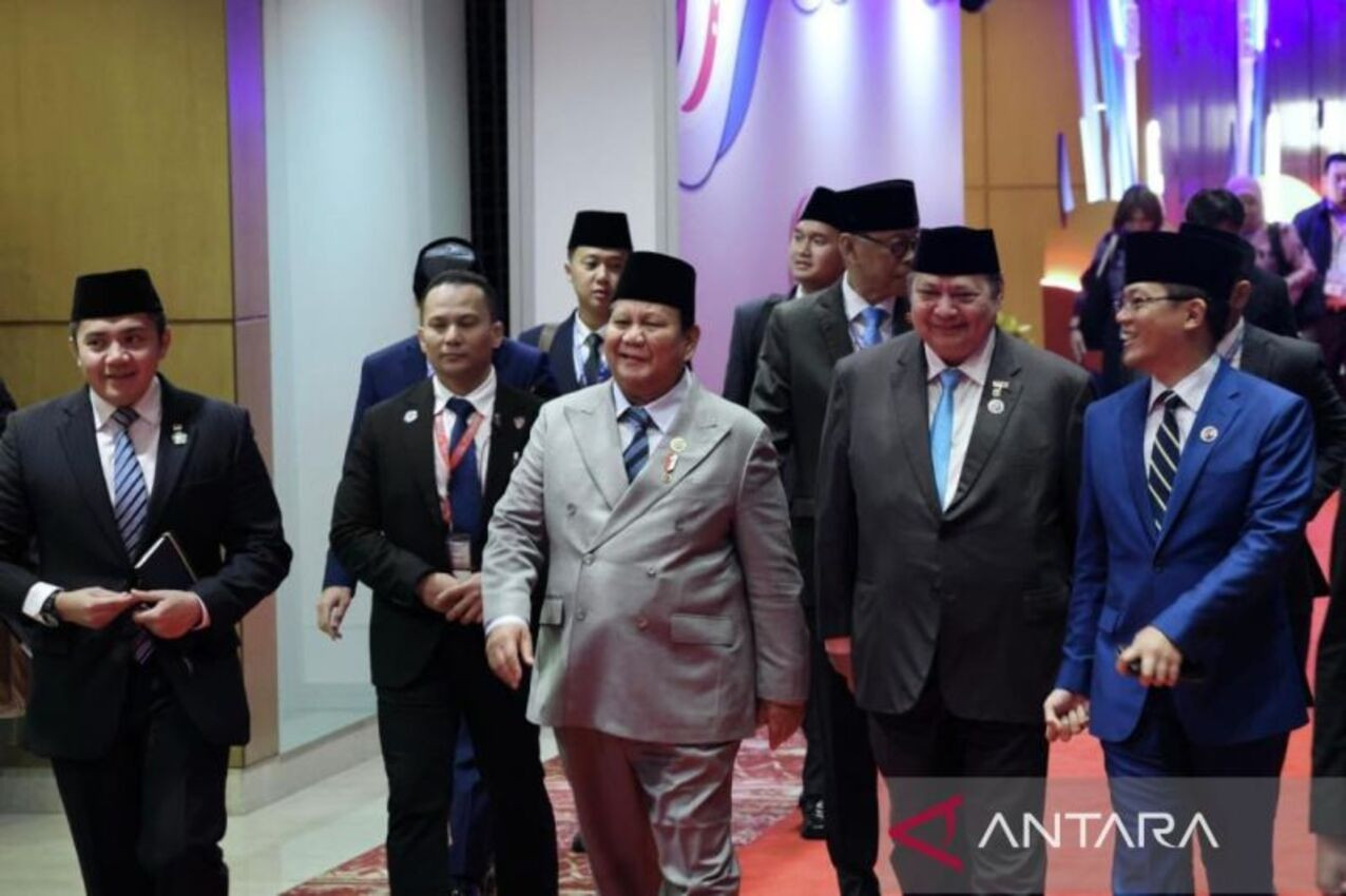 Pesan Kuat Prabowo di KTT ASEAN: Persatuan di Tengah Perpecahan Dunia!