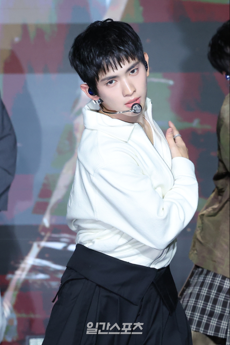 [포토] 템페스트 루, 레이저 눈빛 발사