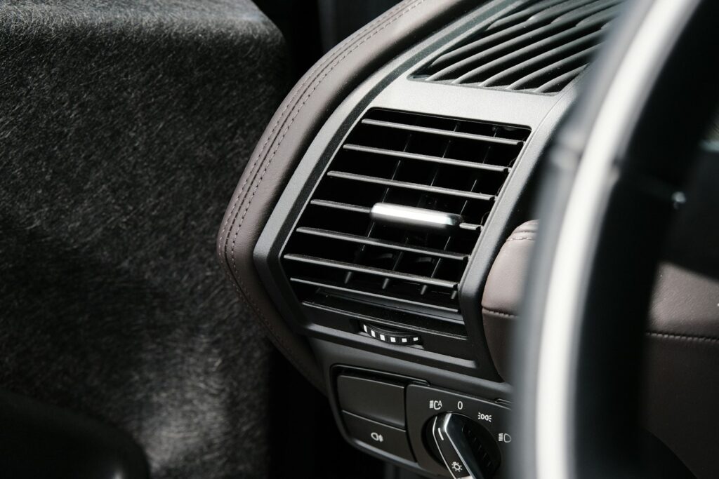 Demystifying Your Car's Air Recirculation Button: An In-Depth Consumer ...