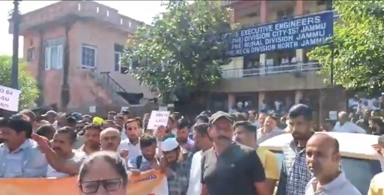 PHE daily wagers hold protests in Jammu, demand tabling of report on ...
