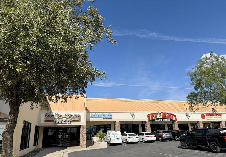 River Oaks sells large Promenade shopping center in West El Paso to ...