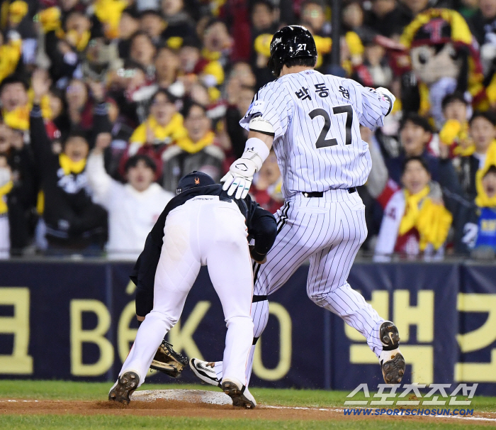Roh Si-hwan's mistake in throwing, Park Dong-won is safe