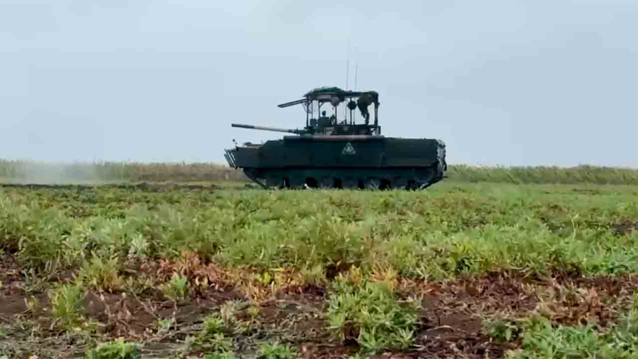 Video: Russian Army Conducts Training with BMP-3 Infantry Fighting ...