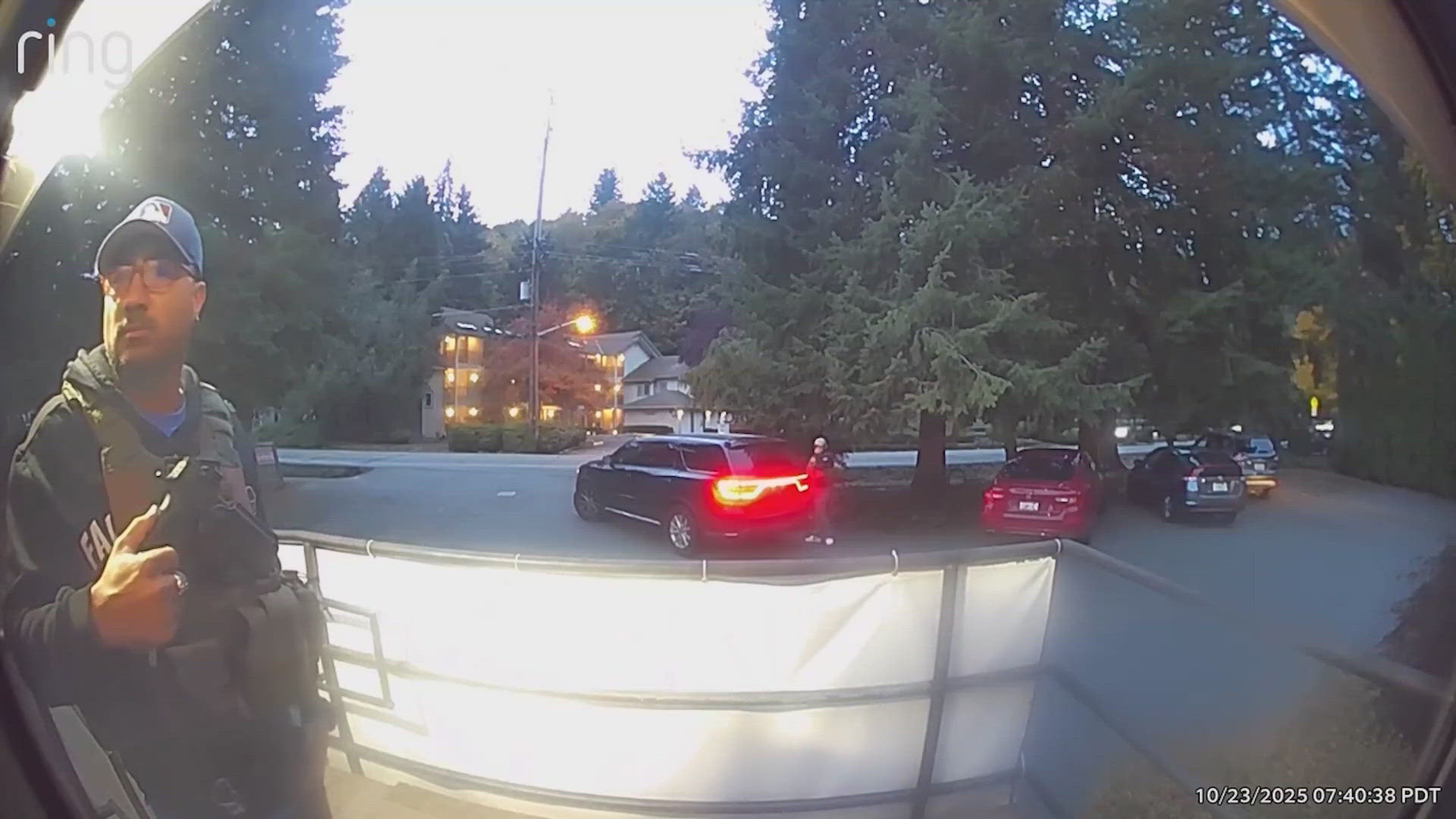 Mom arrested by ICE during child dropoff