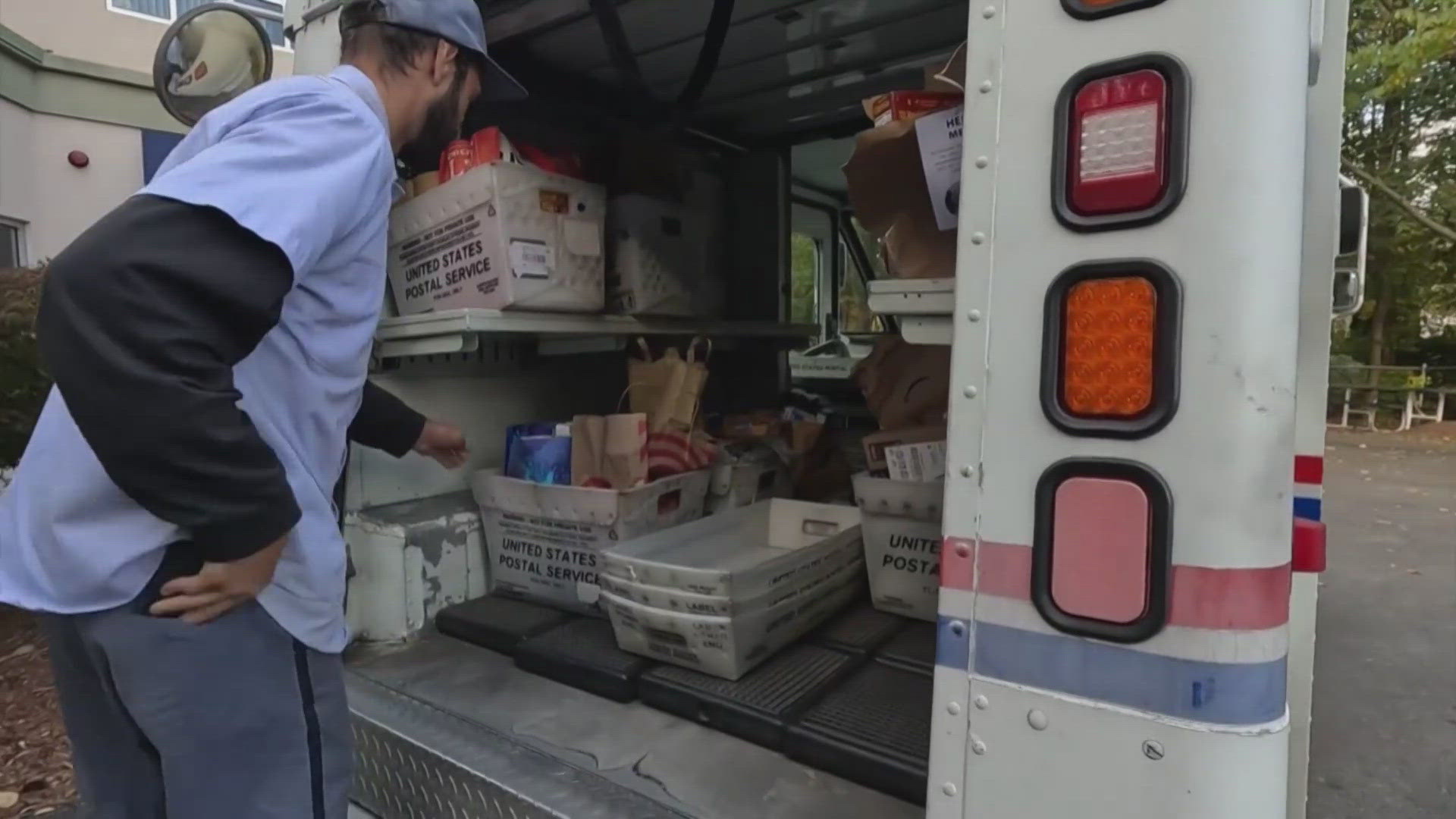 Government shutdown impacts rise | Here's what we know about SNAP benefits