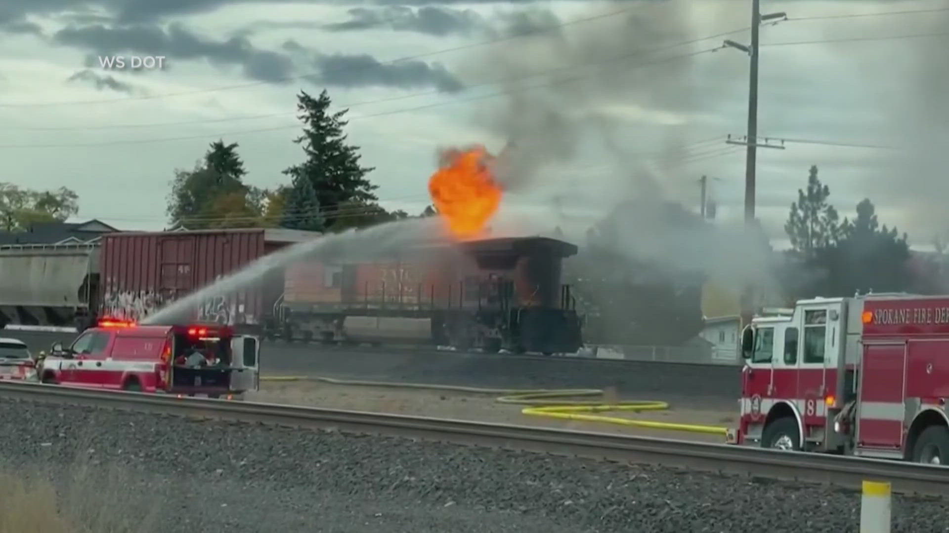 Train catches fire in Spokane Valley, briefly closes Trent Avenue