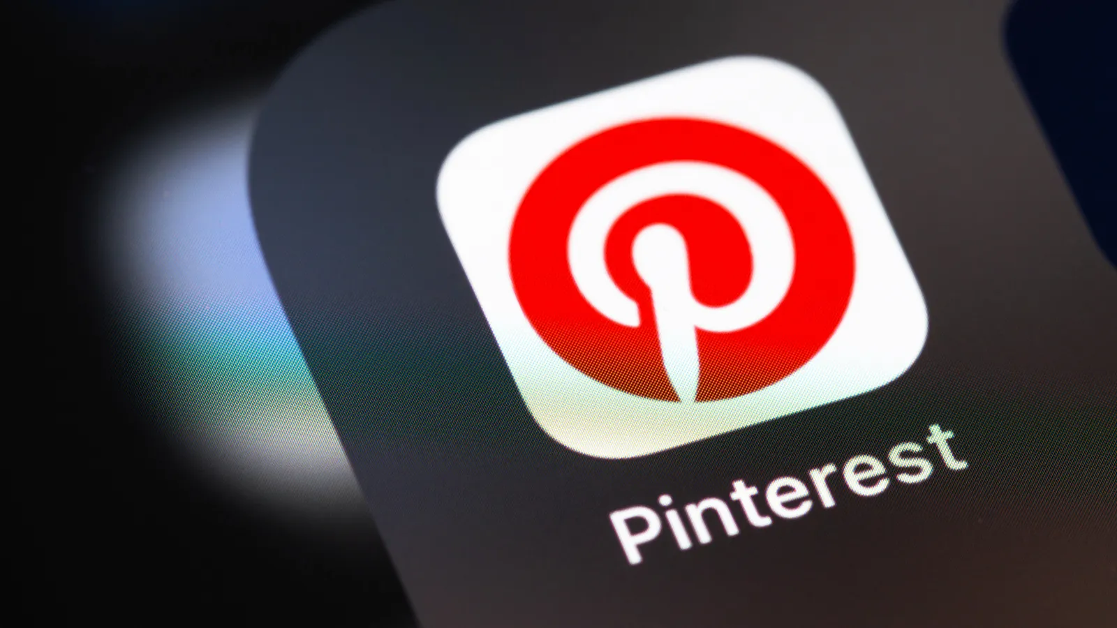 Pinterest now lets you personalize your feed to avoid AI-generated clutter