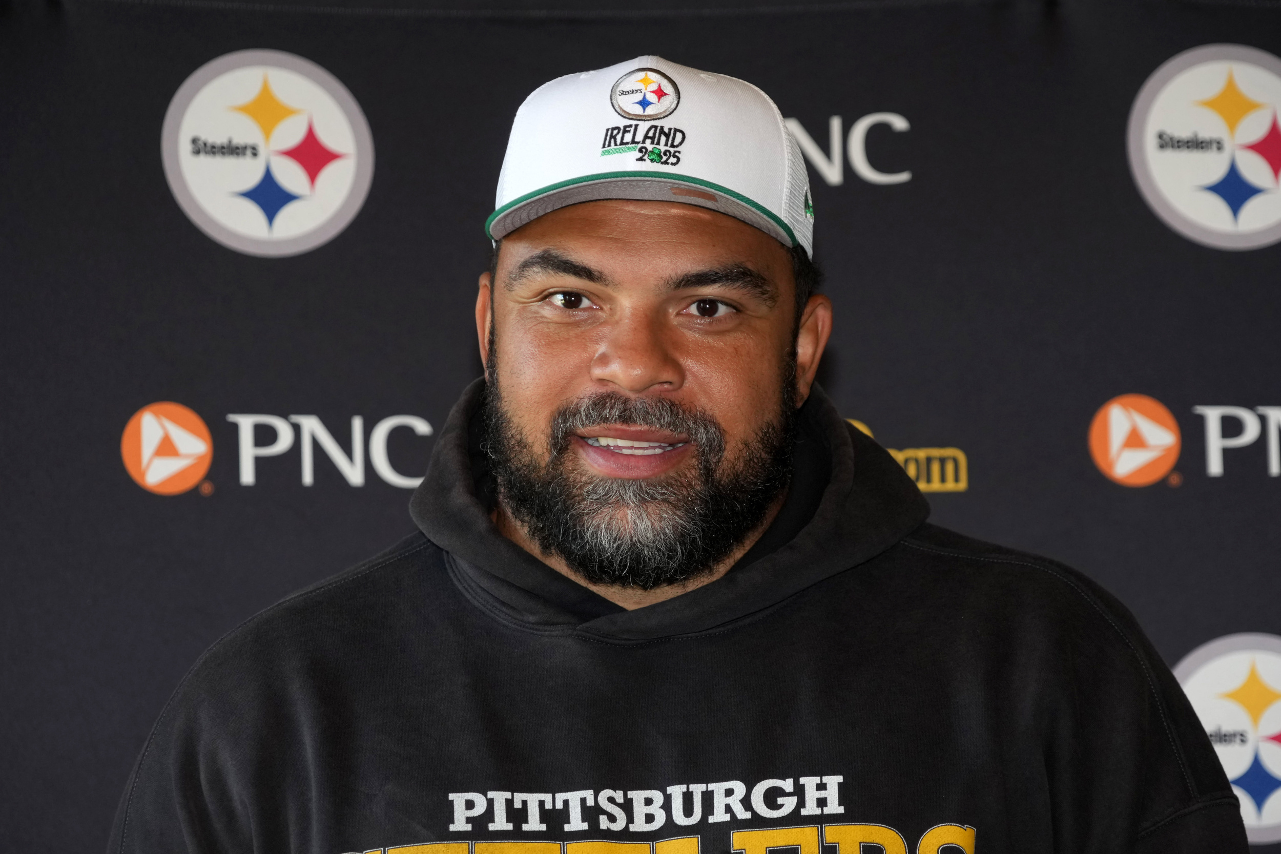 Steelers' Cam Heyward Sends Revealing Message To Locker Room