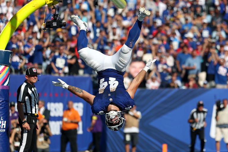 Giants’ Star Rookie Cam Skattebo Suffers Gruesome Ankle Injury After ...