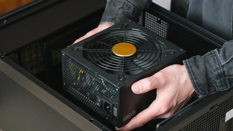 4 PC Parts You Should Always Buy Used (And 7 You Should Avoid At All Costs)