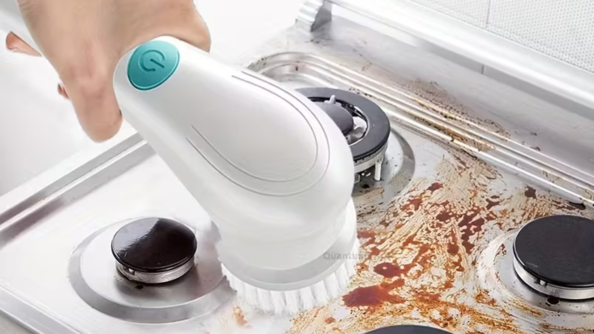 Electric brush bought on Temu rips out hair of girl, 3