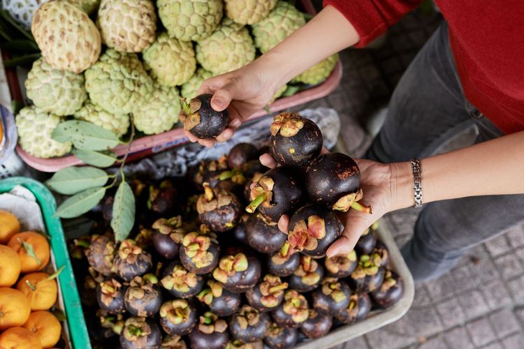 Tips Memilih Buah Segar Berkualitas di Pasar, Panduan Wajib Pembeli
