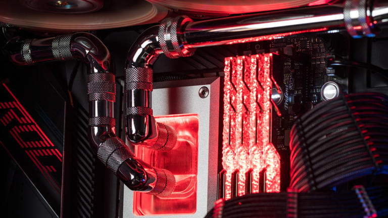 4 PC Parts You Should Always Buy Used (And 7 You Should Avoid At All Costs)