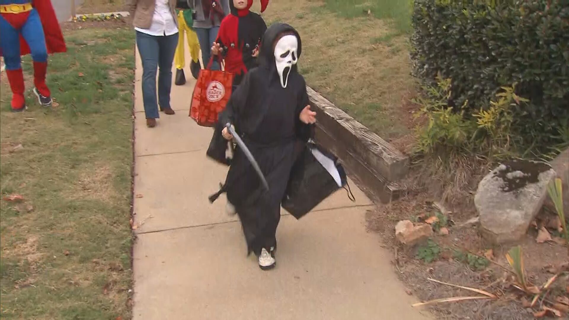 Odessa officials offer Halloween safety tips for trick or treaters