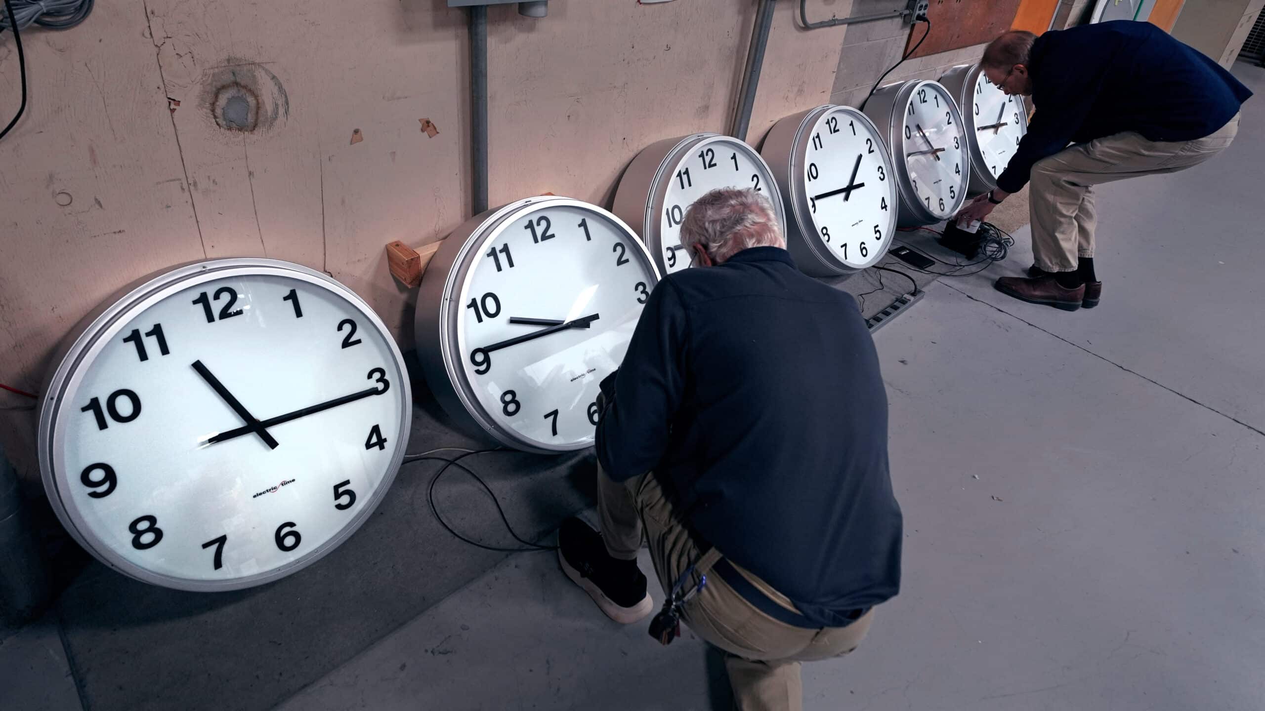 Daylight saving time: What happens to your body when clocks ‘fall back ...