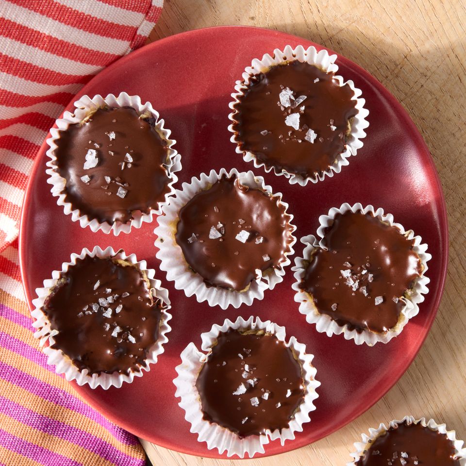 A recipe photo of Cranberry-Cashew Energy Cups.