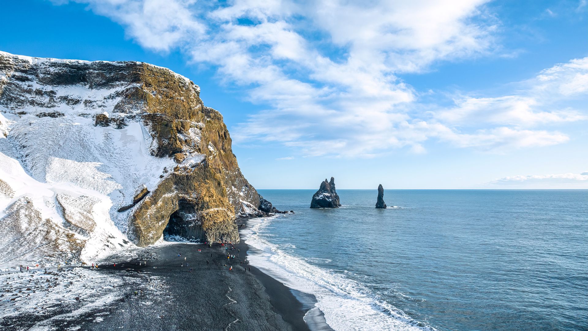 11 best beaches worldwide you need to see - including an 'otherworldly ...