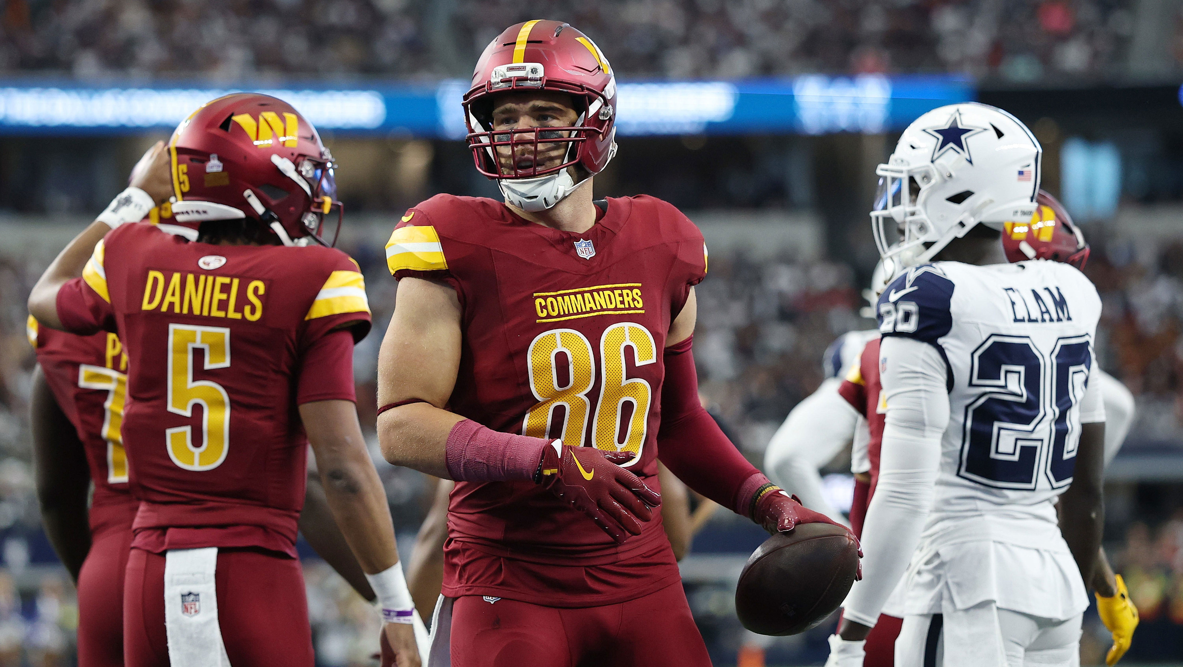 Commanders TE Zach Ertz Could Make NFL History Against Chiefs