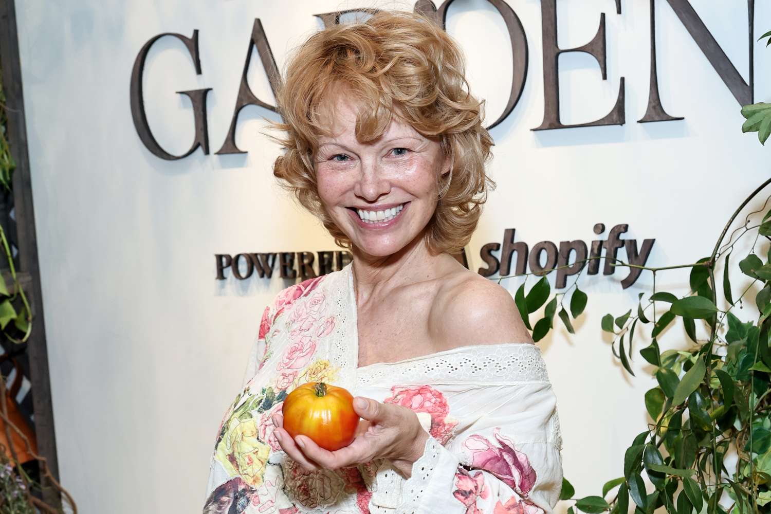 Pamela Anderson Says Being Confident with or without Makeup on Is a