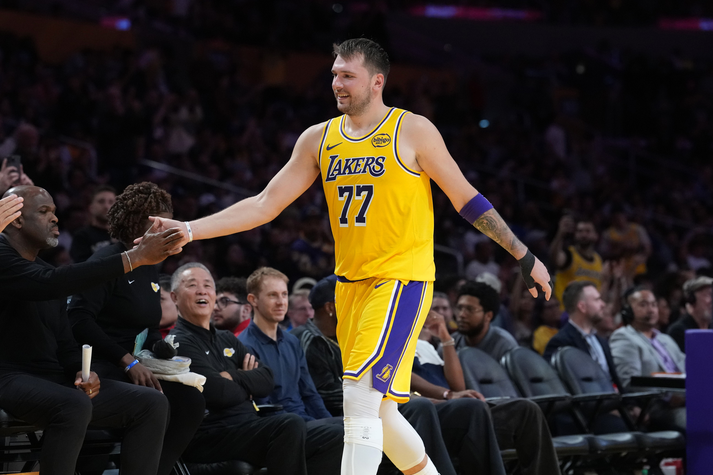 Lakers optimistic Luka Doncic will return next week