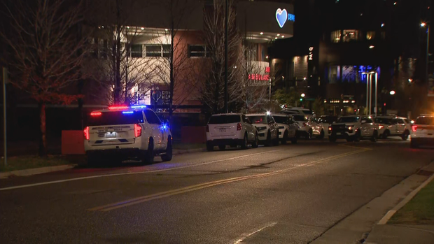 Police officer, 2 victims injured in shooting, suspect killed, Denver ...