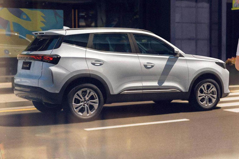 Chinese cars stockpiled near Australia’s largest air base labelled a ...