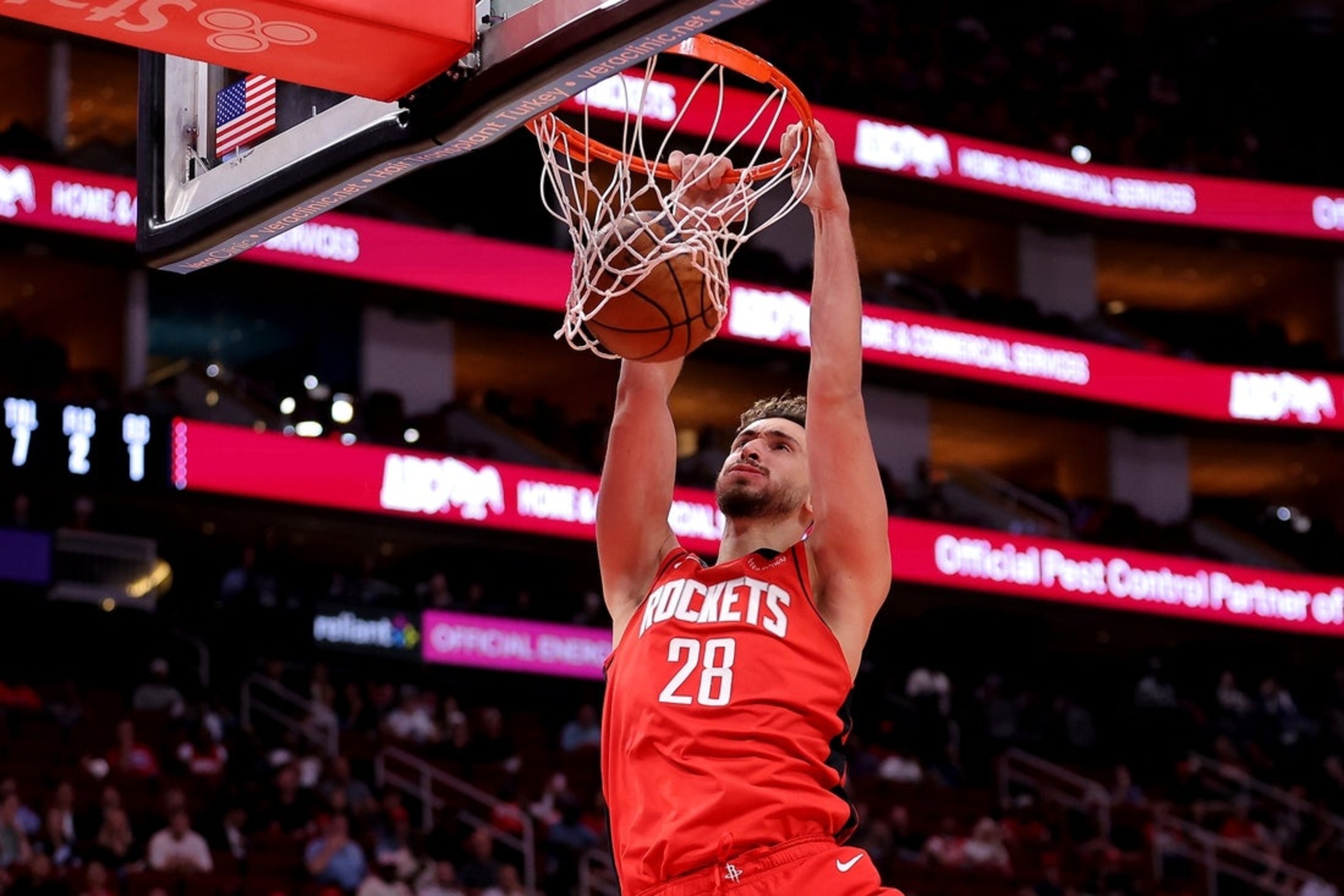 Behind bench, Rockets take down Nets