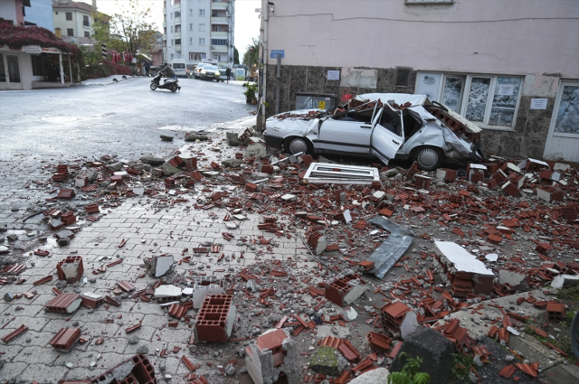 Balıkesir'de 4.6'lık bir deprem daha