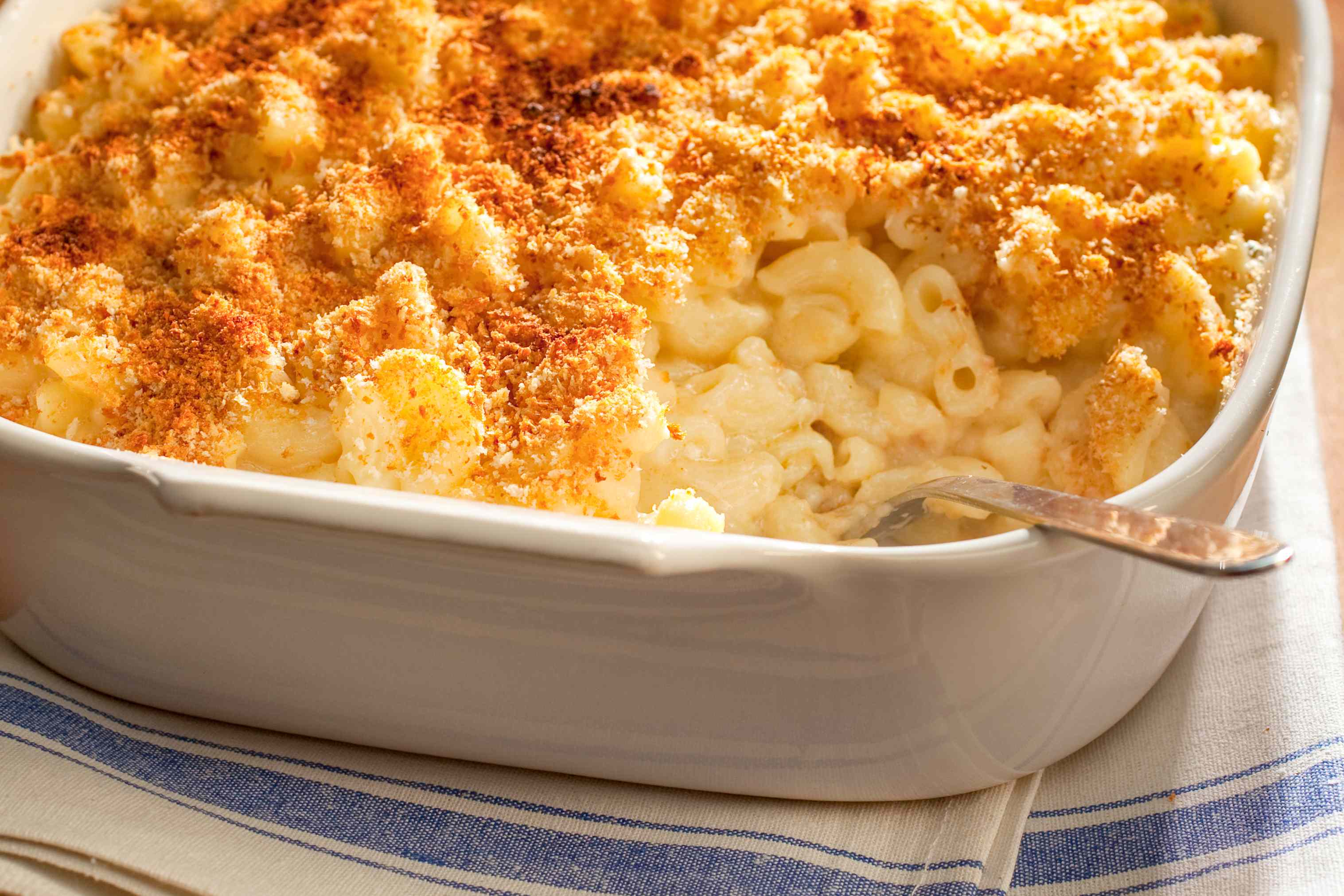 The forgotten ingredient that makes the creamiest mac and cheese