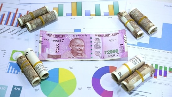 8th Pay Panel terms okayed: When and how much will salary be hiked, how ...