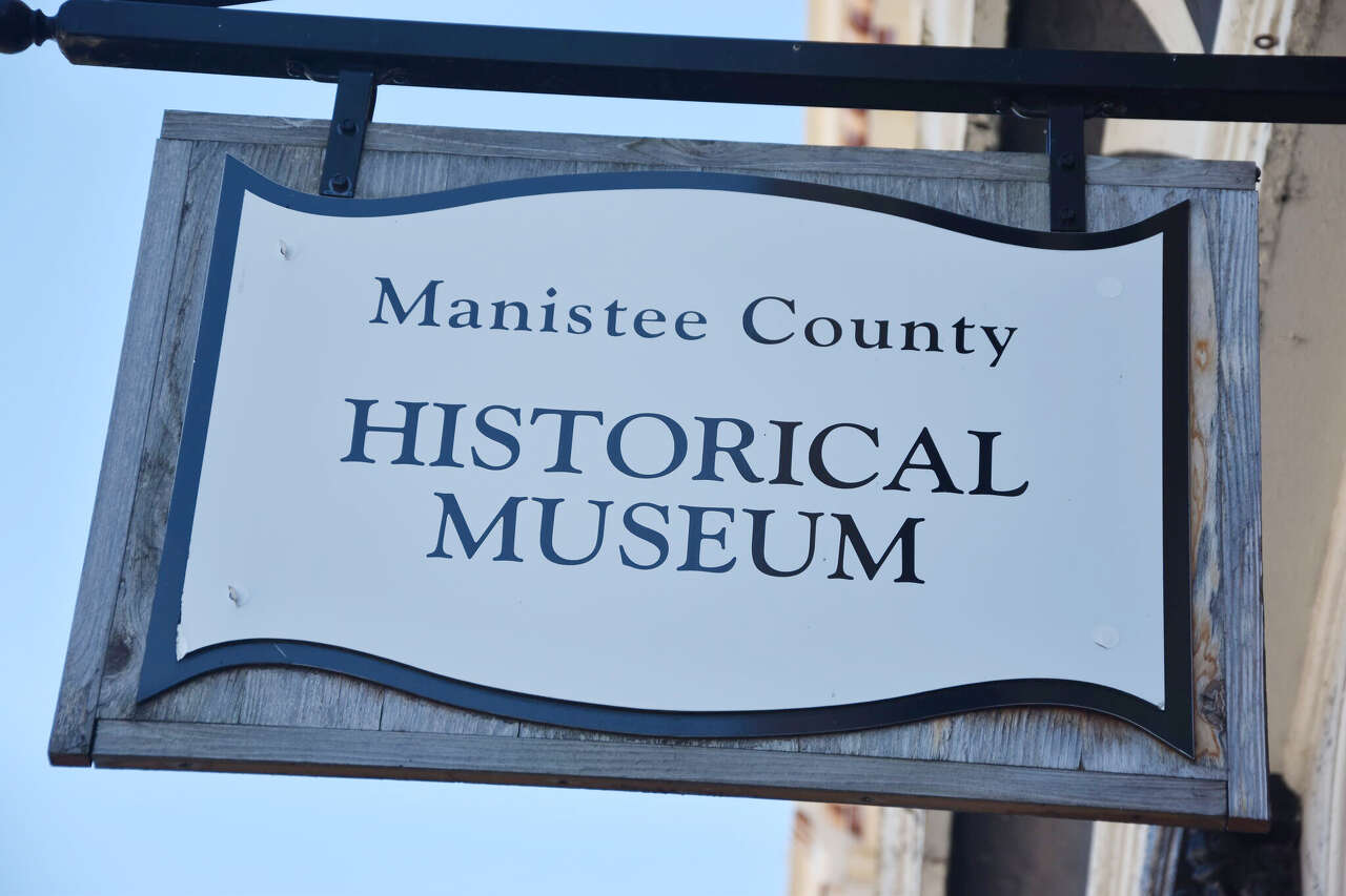 100 years ago: Snowy Dollar Day, new traffic code and boathouse thefts