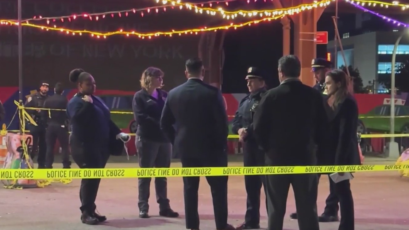 Woman’s body in plastic bag found on East Harlem sidewalk: sources