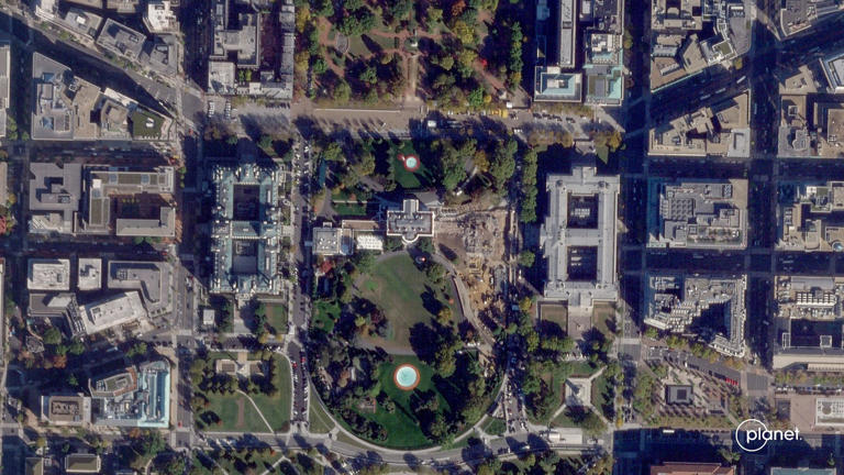 This handout satellite photo obtained on October 23, 2025 from Planet Labs PBC and dated October 23, 2025 shows the White House in Washinton, DC, after the demolition of the East Wing. US President Donald Trump confirmed on October 22 that the White House's iconic East Wing is being torn down in its entirety to make way for a huge $300-million ballroom, a far more extensive demolition than previously announced. Trump told reporters at an Oval Office event that he had decided after consulting architects that "really knocking it down" was preferable to a partial demolition. (Photo by Handout / 2025 Planet Labs PBC / AFP) / RESTRICTED TO EDITORIAL USE - MANDATORY CREDIT "AFP PHOTO / Planet Labs PBC" - NO MARKETING NO ADVERTISING CAMPAIGNS - DISTRIBUTED AS A SERVICE TO CLIENTS