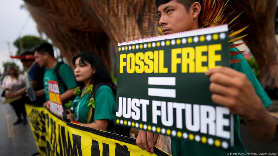 The unexpected coalition trying to force fossil fuels onto the agenda ...