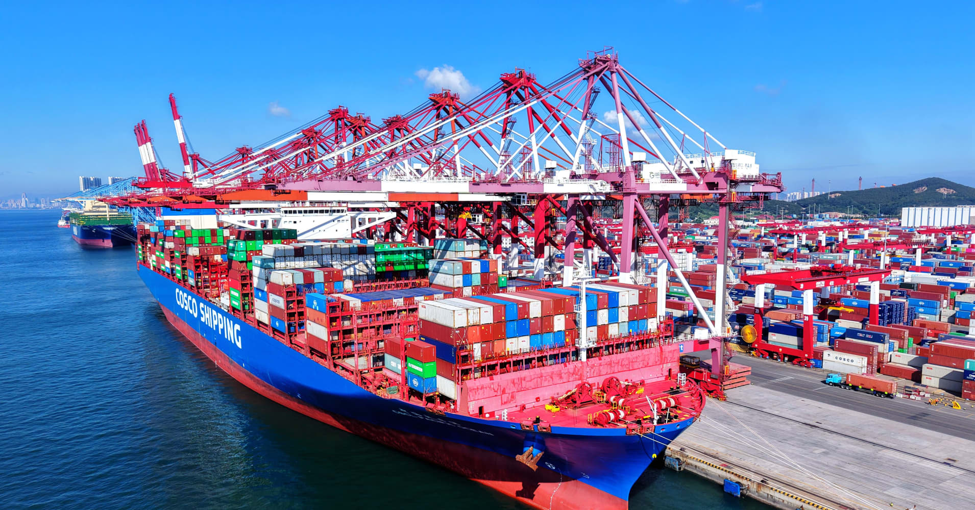'Battered and bruised but still standing': WTO chief on global trade ...