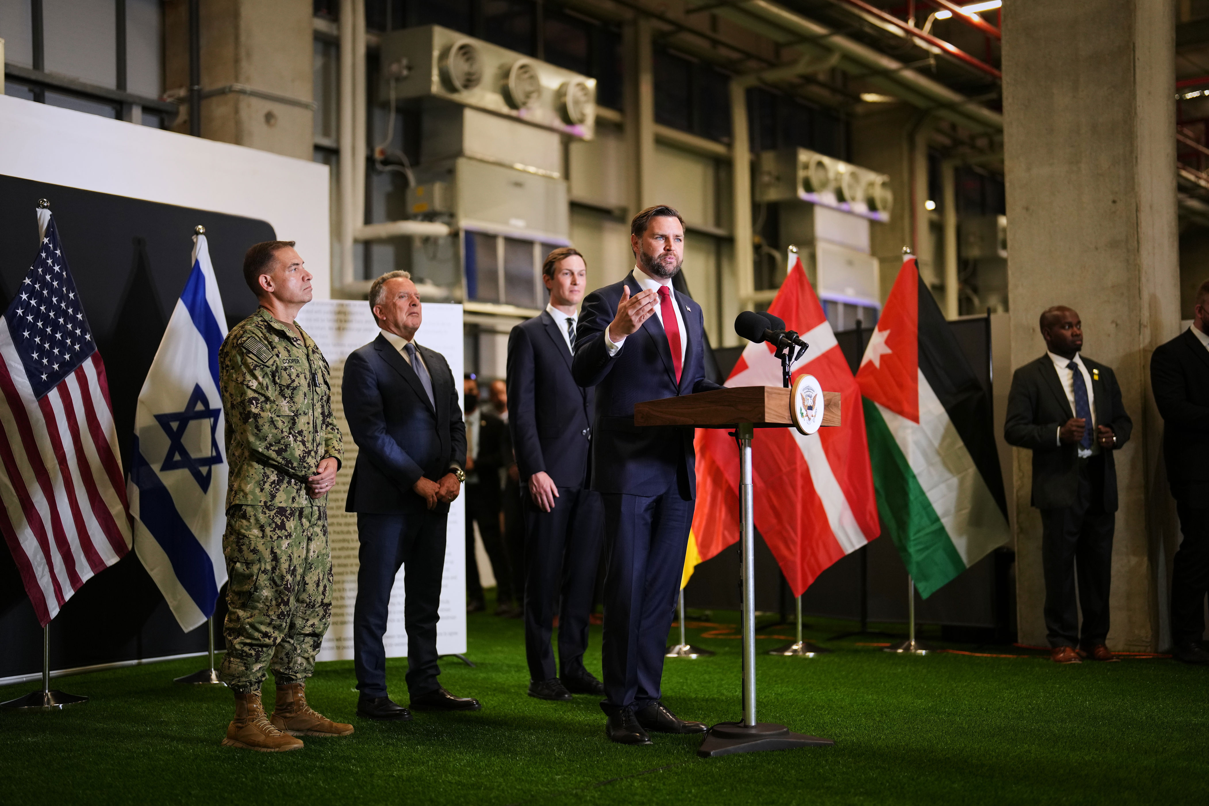 US negotiators to ask Iran to release detained Americans<br>