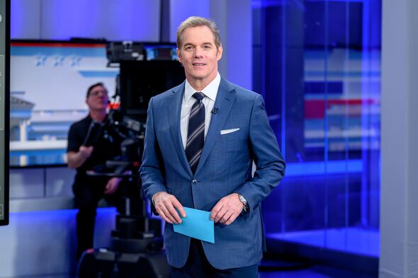 Bill Hemmer makes a surprise appearance on Fox & Friends to share good ...
