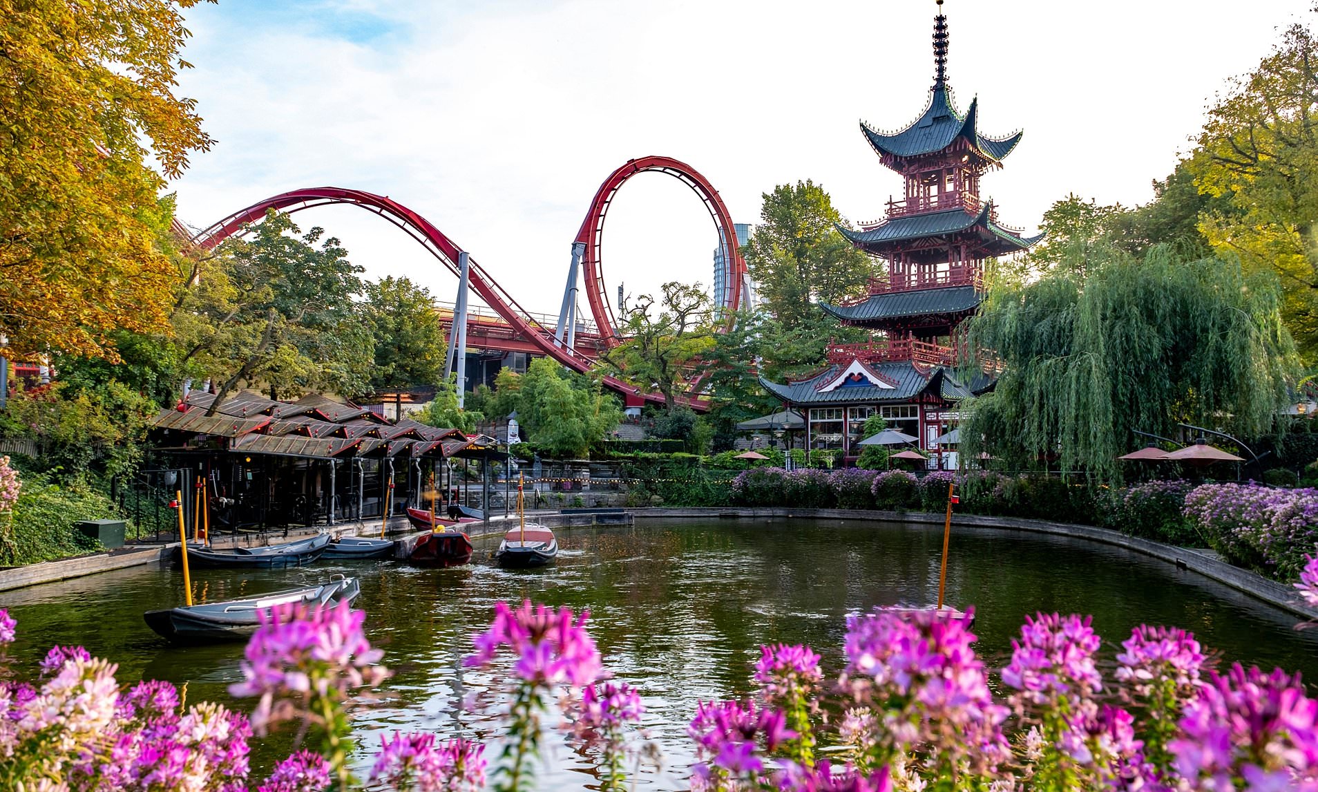 Inside the magical European theme park dubbed 'cheaper Disneyland ...