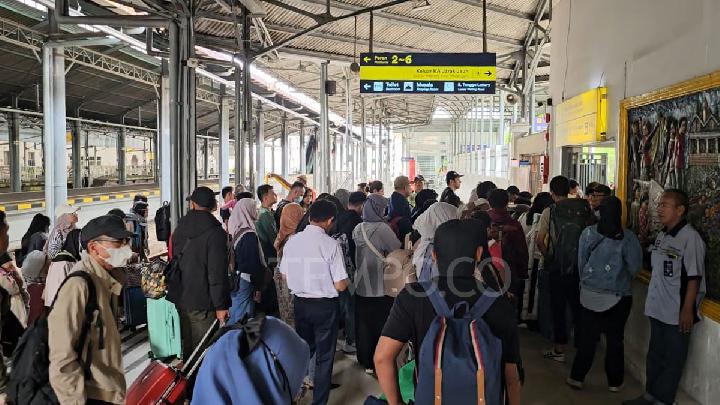 Isra Miraj, 10 Ribu Penumpang Kereta Api di Solo