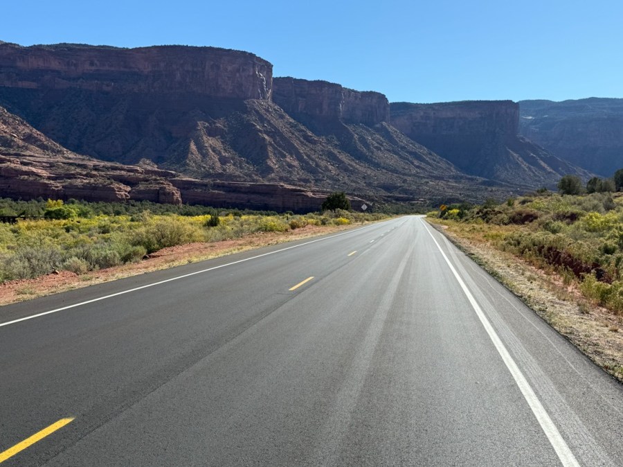 CDOT completes highway resurfacing project near Gateway
