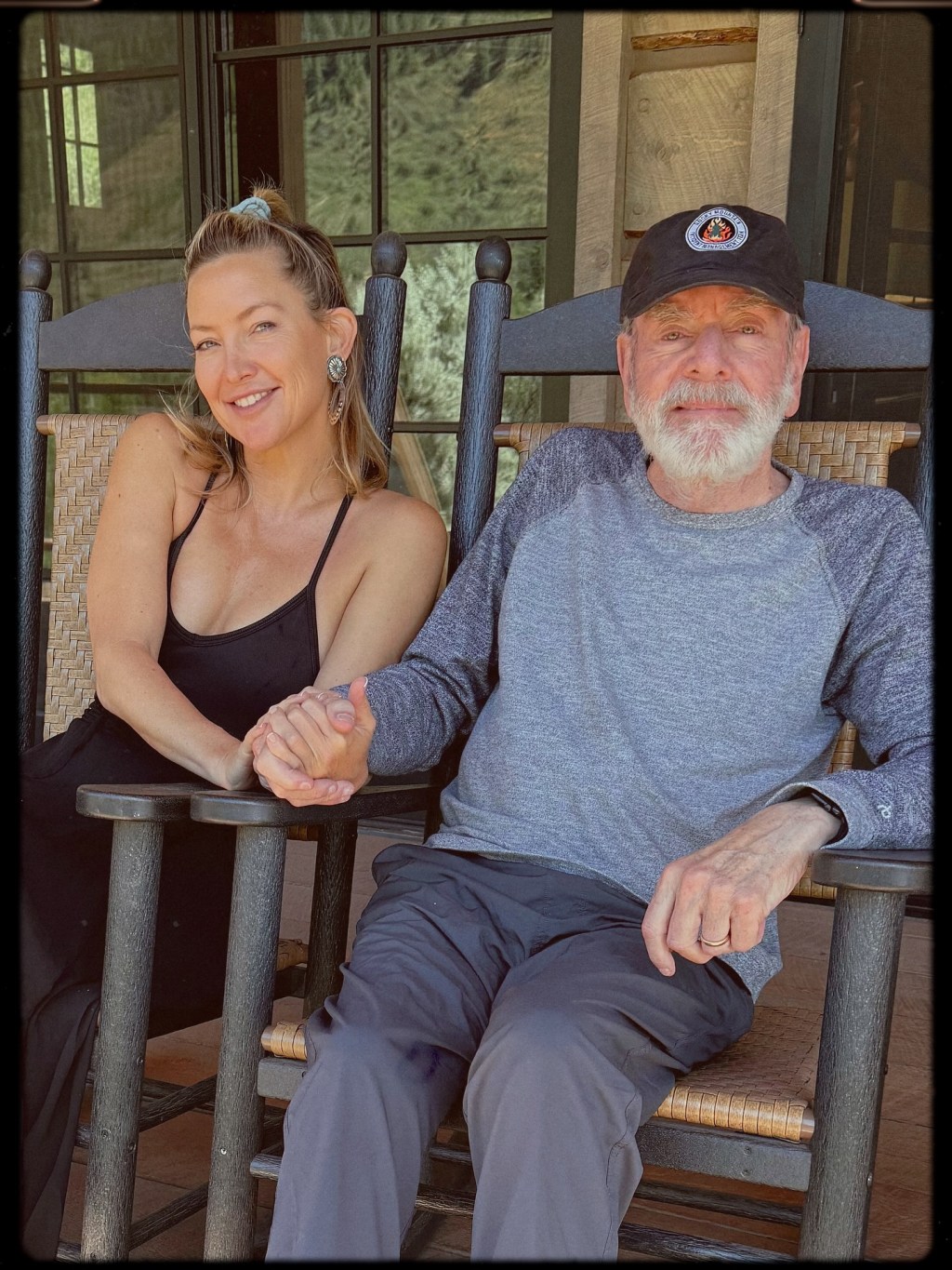 Kate Hudson reveals rare photos of Neil Diamond, 84, for ‘Song Sung ...