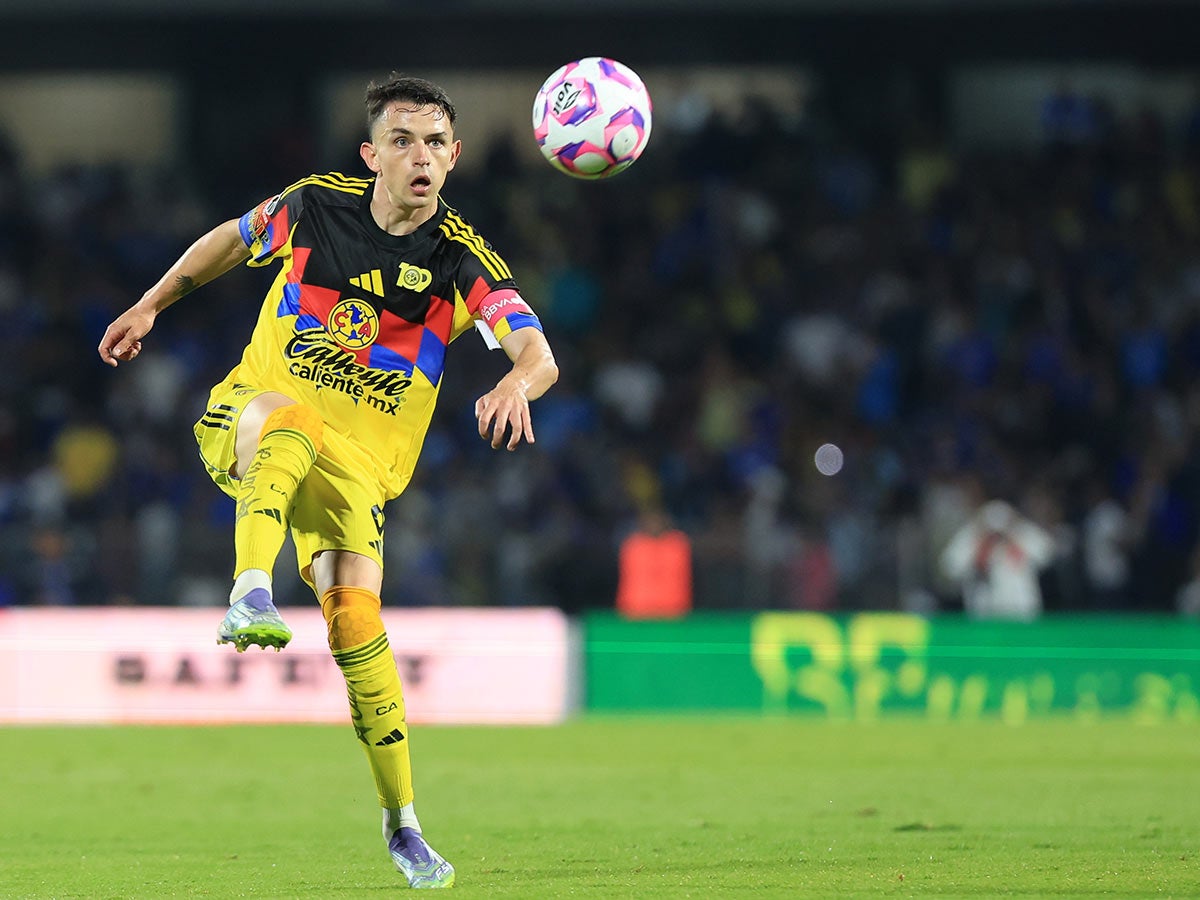El América cuida a Álvaro Fidalgo