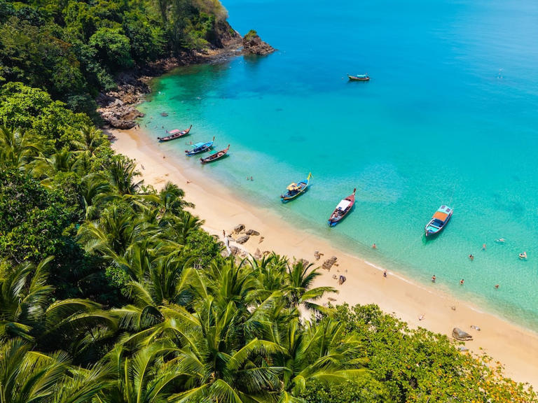 7 destinations where it’s warm in December