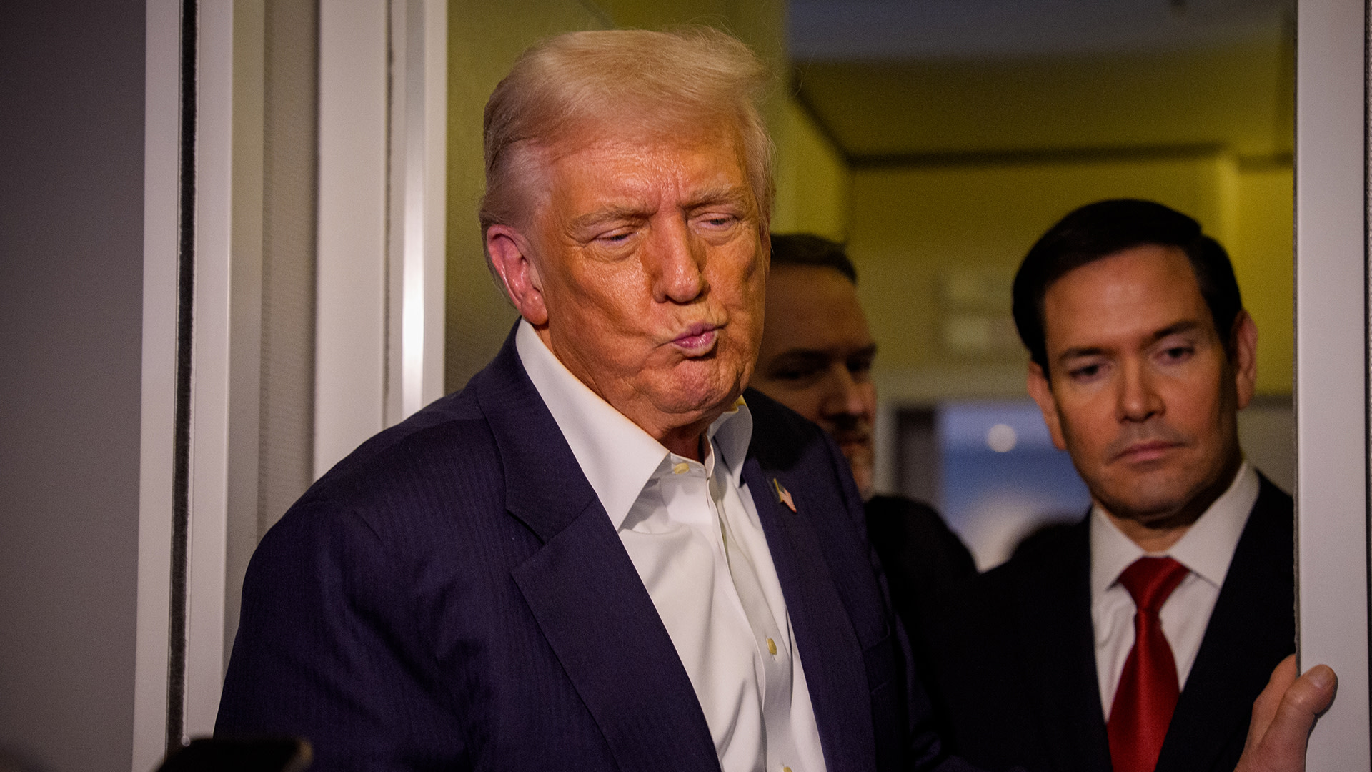 Donald Trump Seemingly Confuses 'Really Hard' Dementia Screening For IQ(01)