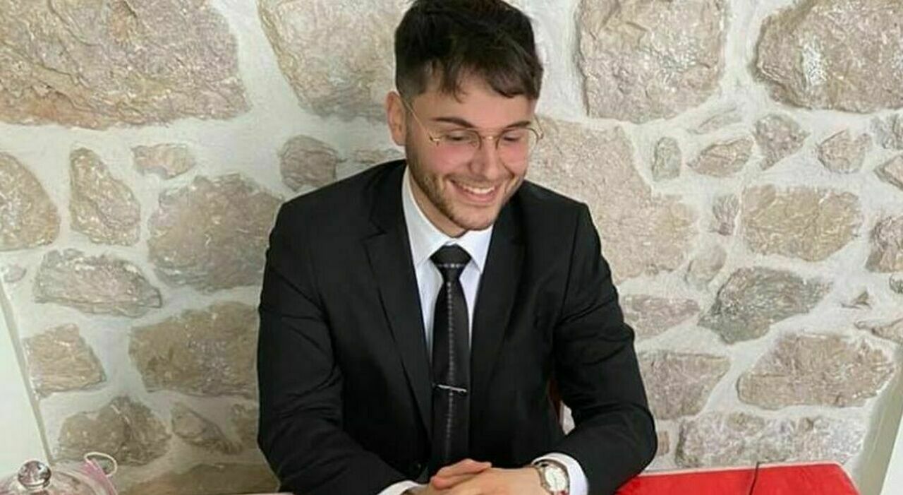 Nicola Matteo muore di tumore a 28 anni il giorno dopo la laurea: ieri ...
