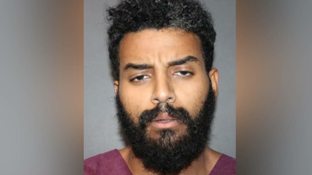 Man Allegedly Strangled Girlfriend To Death, Set Apartment On Fire